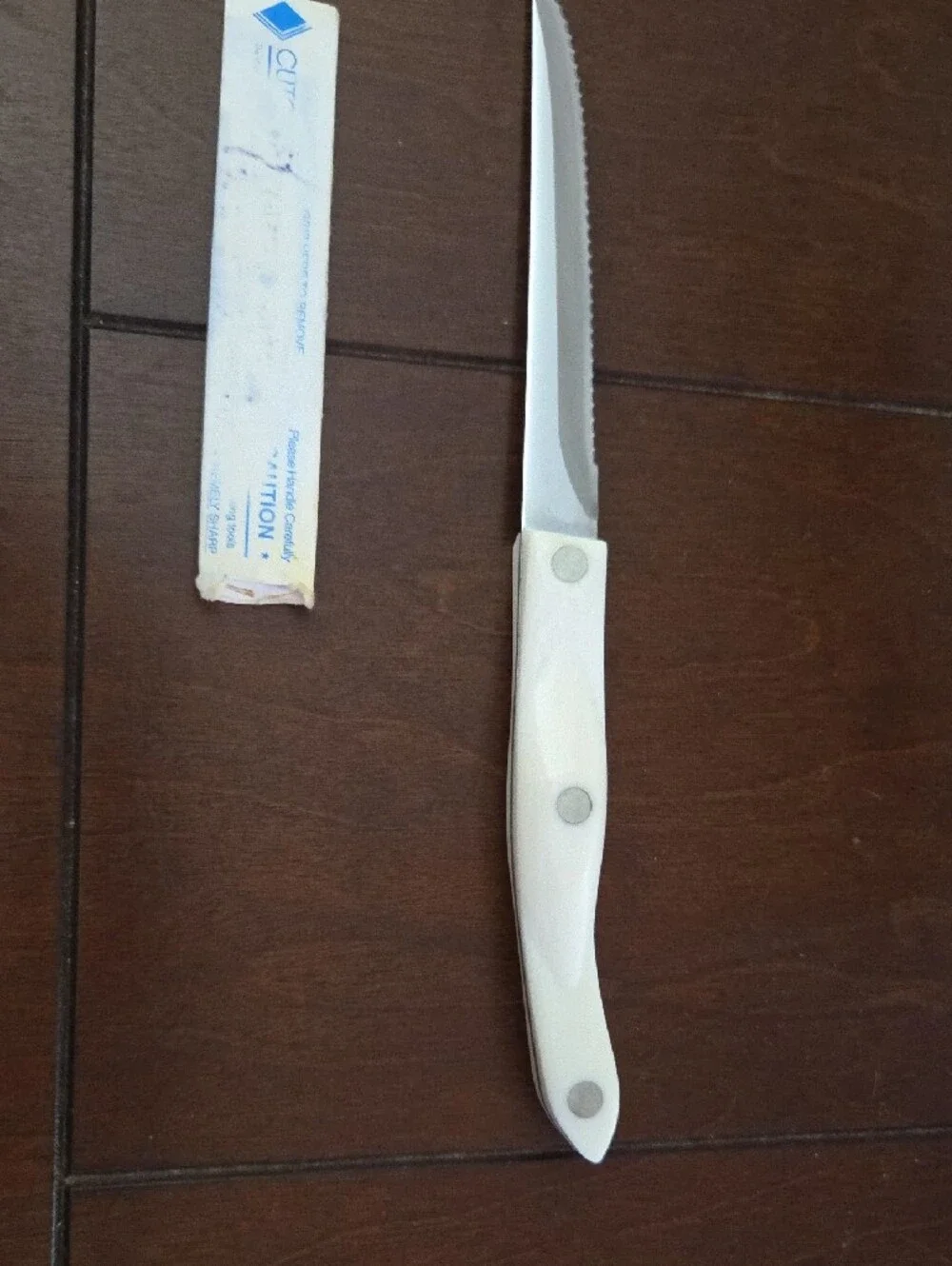 Cutco White Serrated Trim Knife With Pearl Handle